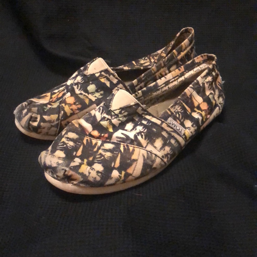 TOMS